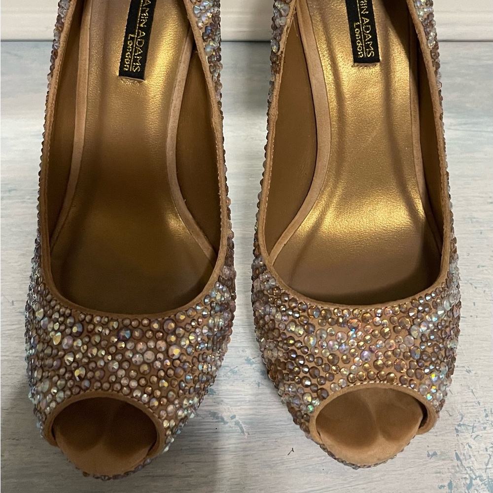 Benjamin Adams rhinestone size 9 Heels